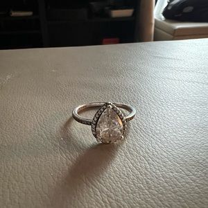 PANDORA Sparkling Teardrop Halo Ring